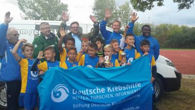 Eine besondere Ehre und Freude: Siegerehrung beim Turnier der AG Reinickendorfer Jugendfuball