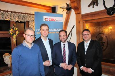 Der neue Generalsekretr (2.v.l.) zu Gast bei der CDU in Reinickendorf-