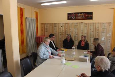 Gesprch im Kiezladen Tegel-Sd der Albatros gGmbH am 04.05.2017 